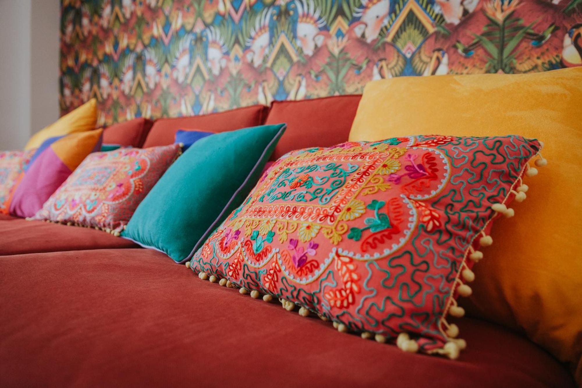Las Flores Apartments เนร์คา ภายนอก รูปภาพ