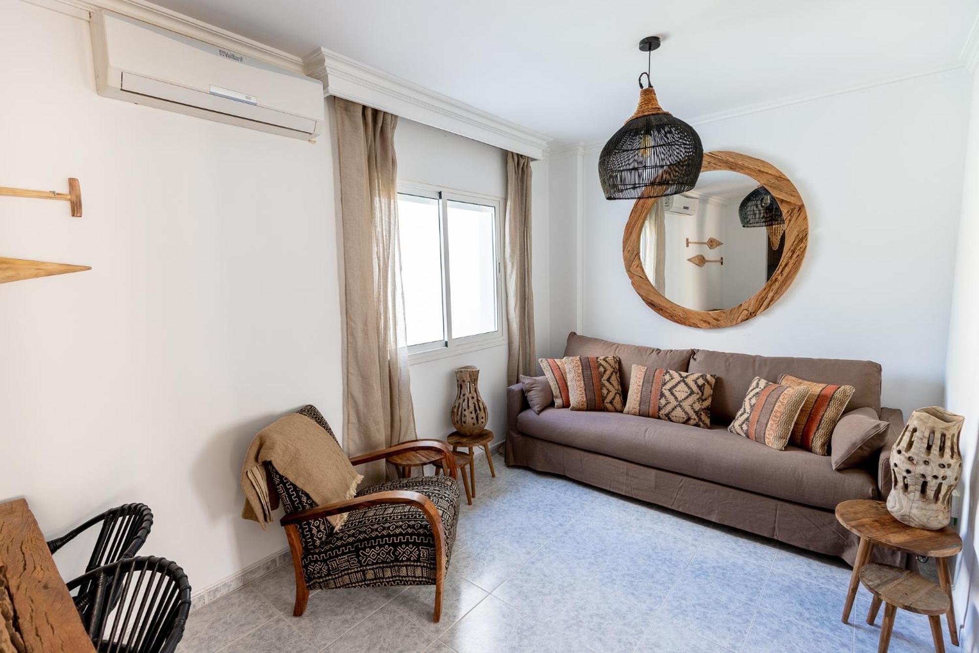 Las Flores Apartments เนร์คา ภายนอก รูปภาพ
